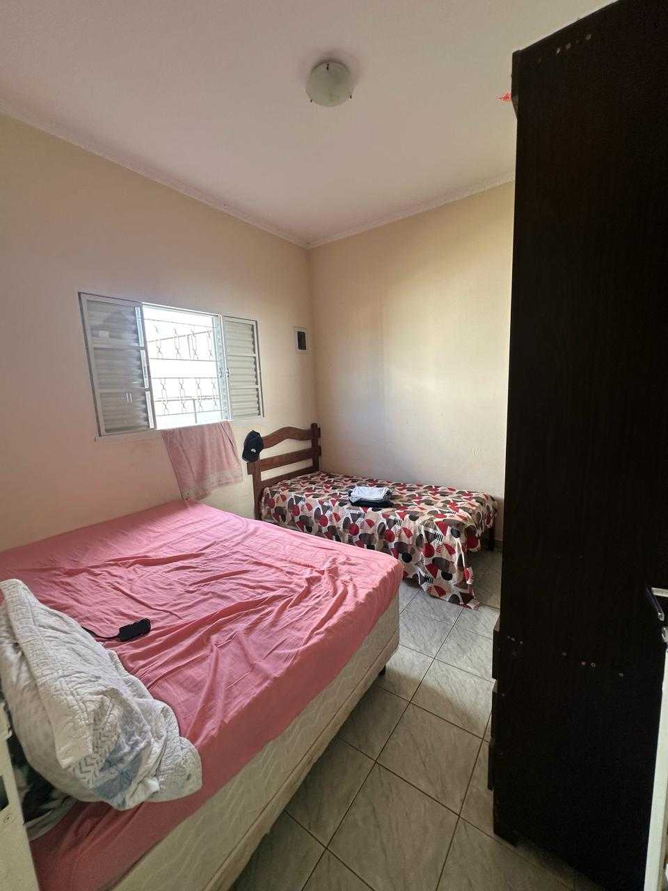 Casa à venda com 3 quartos, 239m² - Foto 4