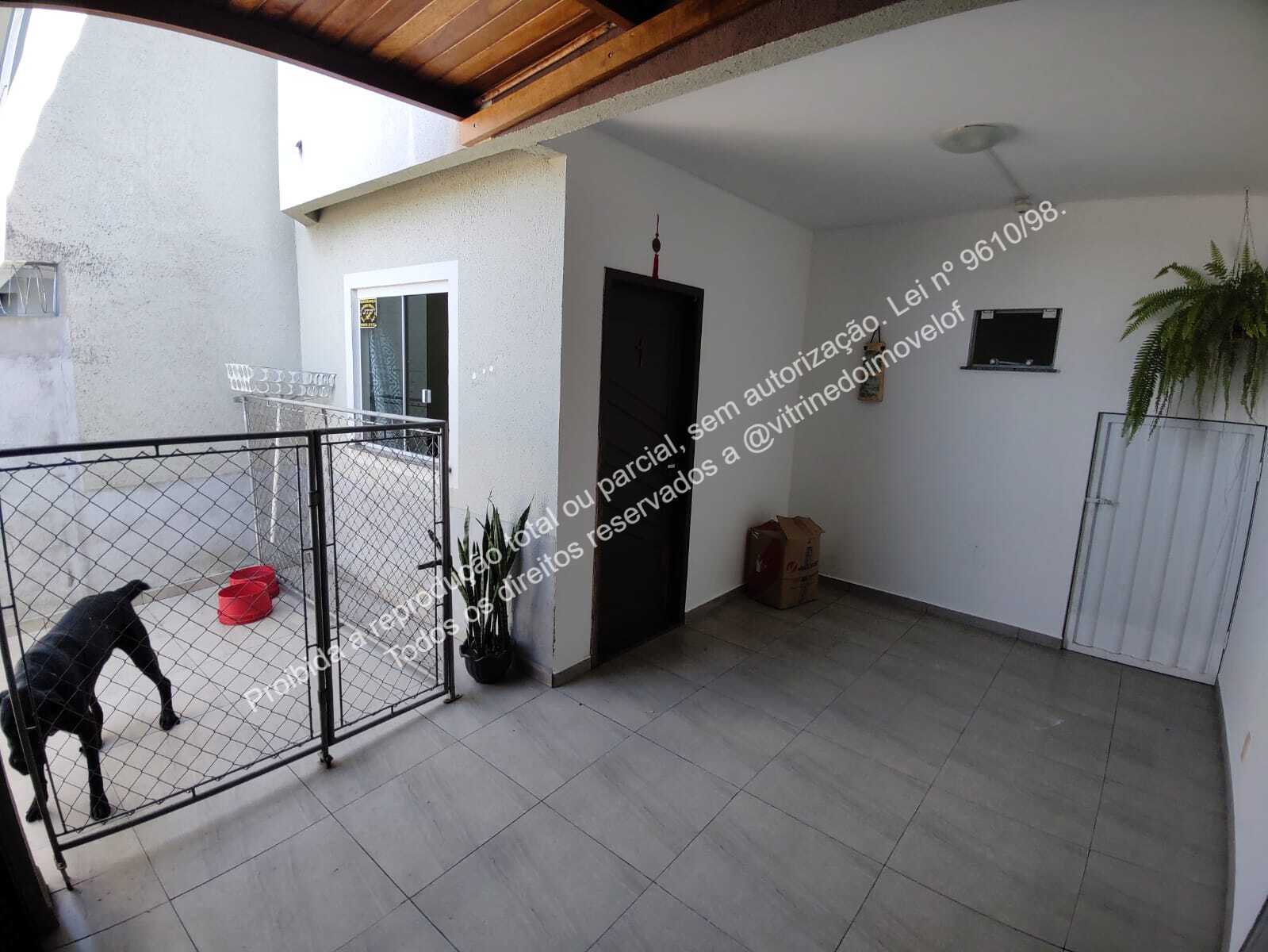 Casa à venda com 3 quartos, 75m² - Foto 2