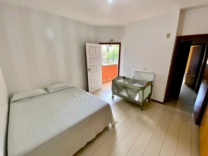 Casa à venda com 6 quartos, 450m² - Foto 9