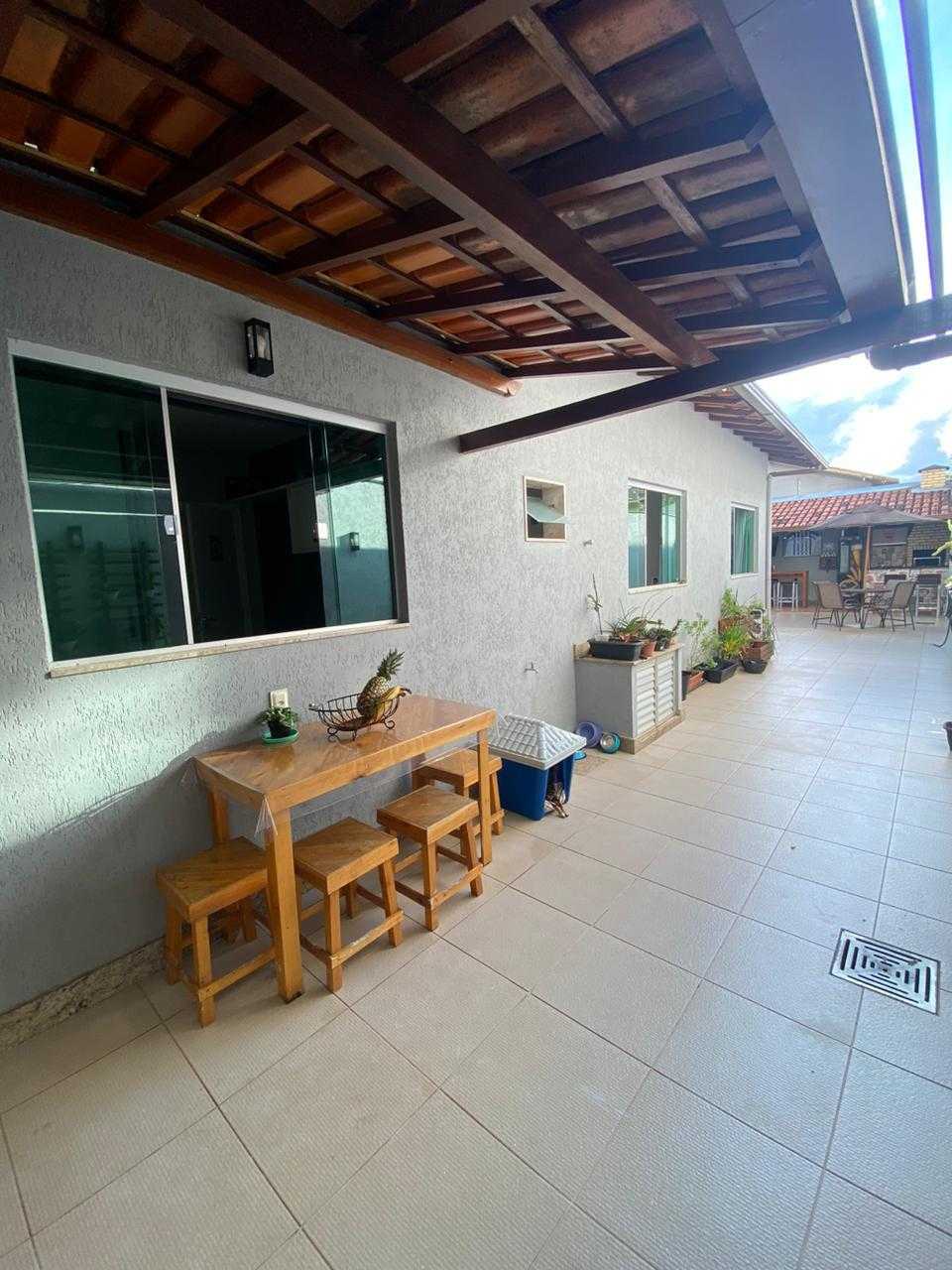 Casa à venda com 3 quartos, 180m² - Foto 8