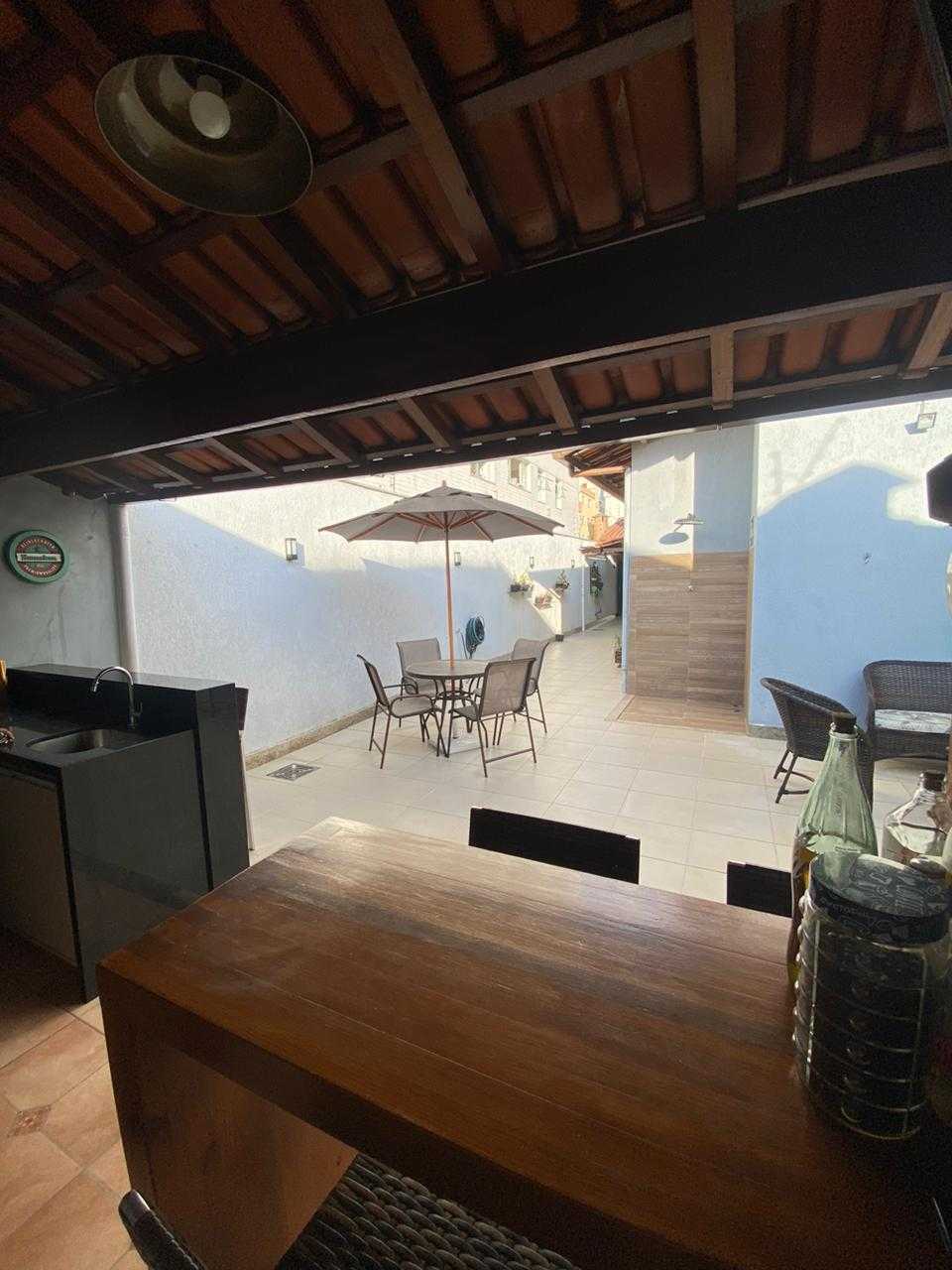 Casa à venda com 3 quartos, 180m² - Foto 18