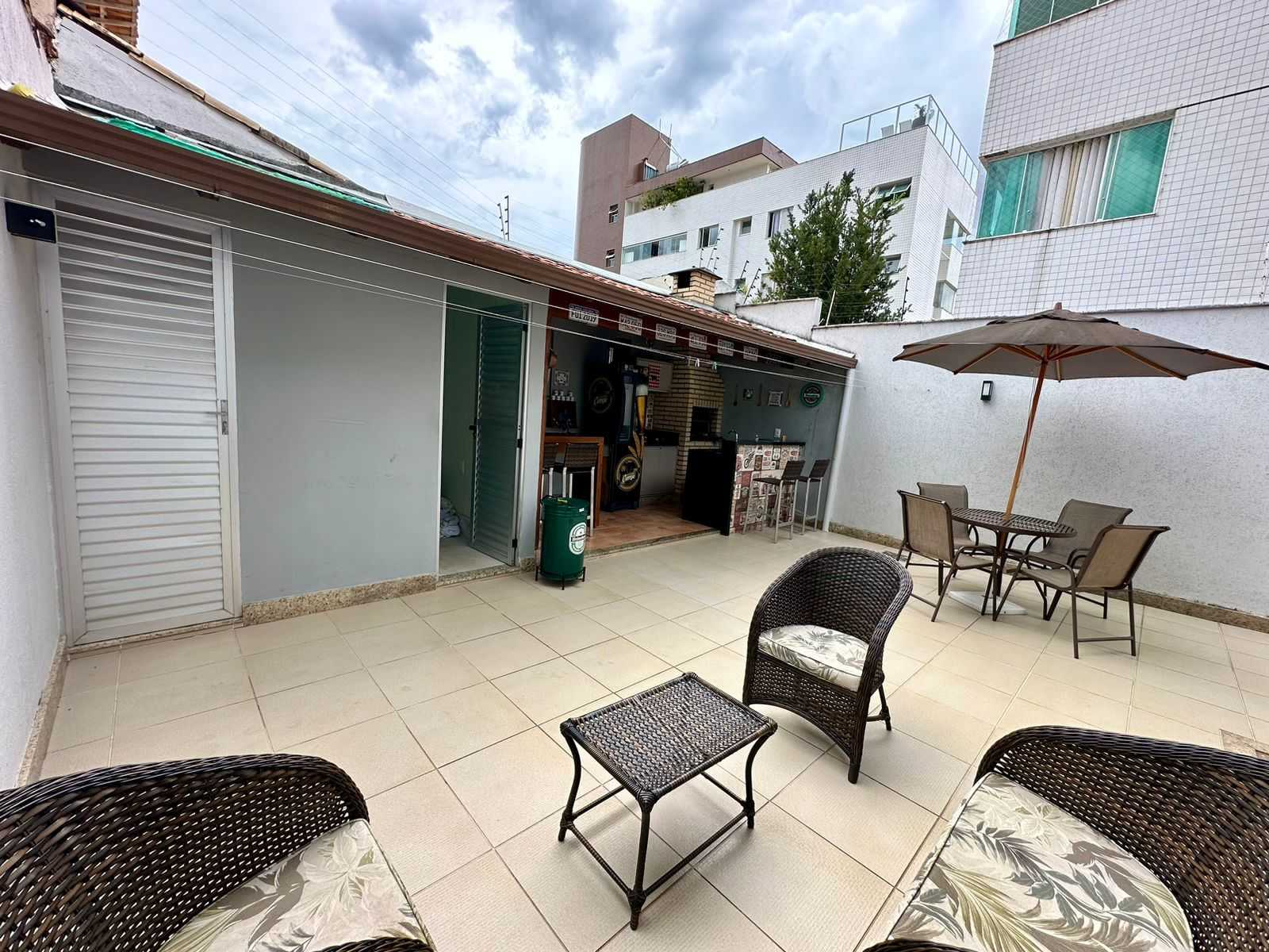 Casa à venda com 3 quartos, 180m² - Foto 14