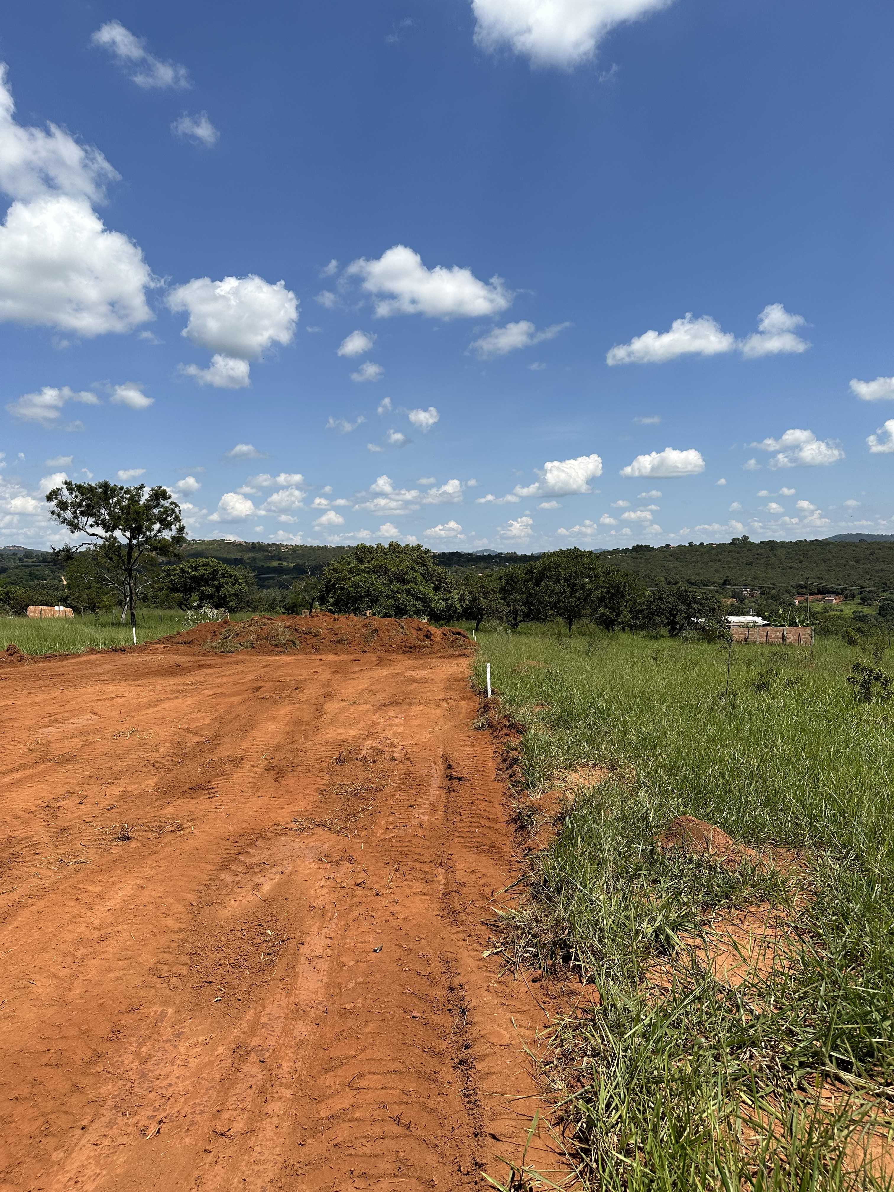 Terreno à venda, 1000m² - Foto 1