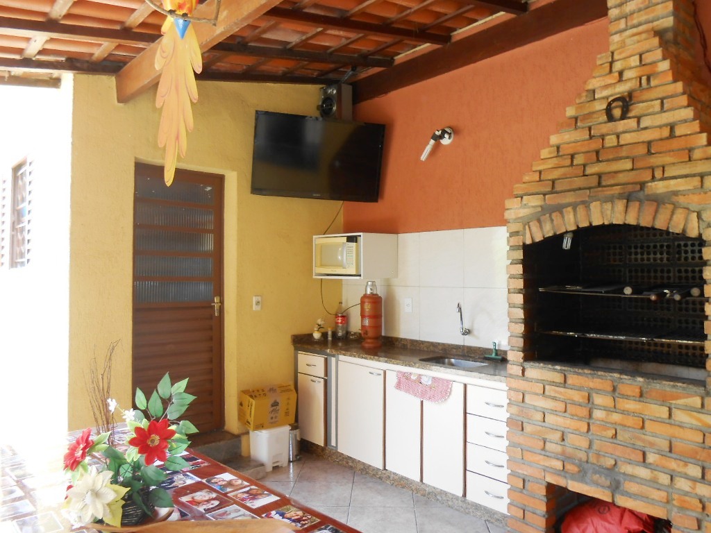 Casa à venda com 3 quartos, 200m² - Foto 24