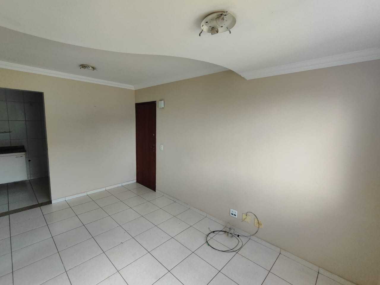 Apartamento à venda com 2 quartos, 68m² - Foto 3