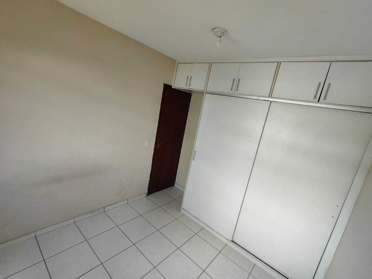 Apartamento à venda com 2 quartos, 68m² - Foto 6