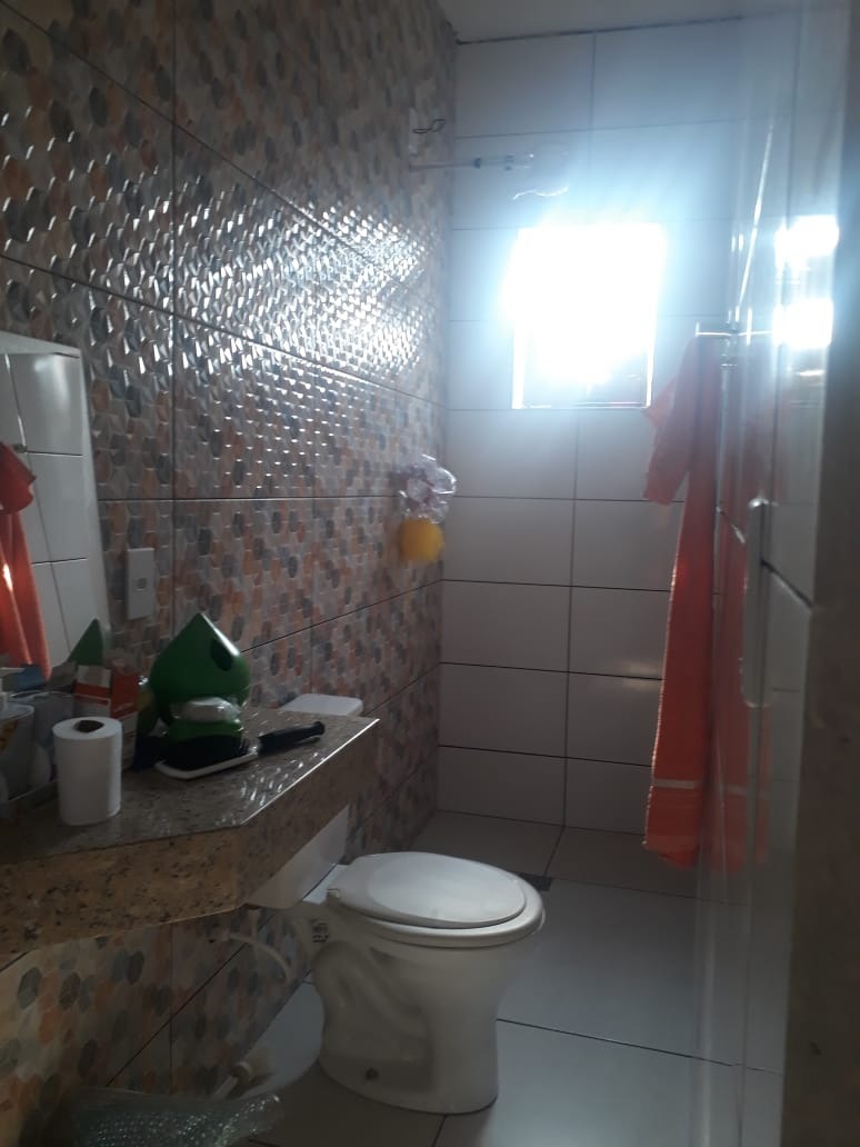 Casa à venda com 3 quartos, 100m² - Foto 2