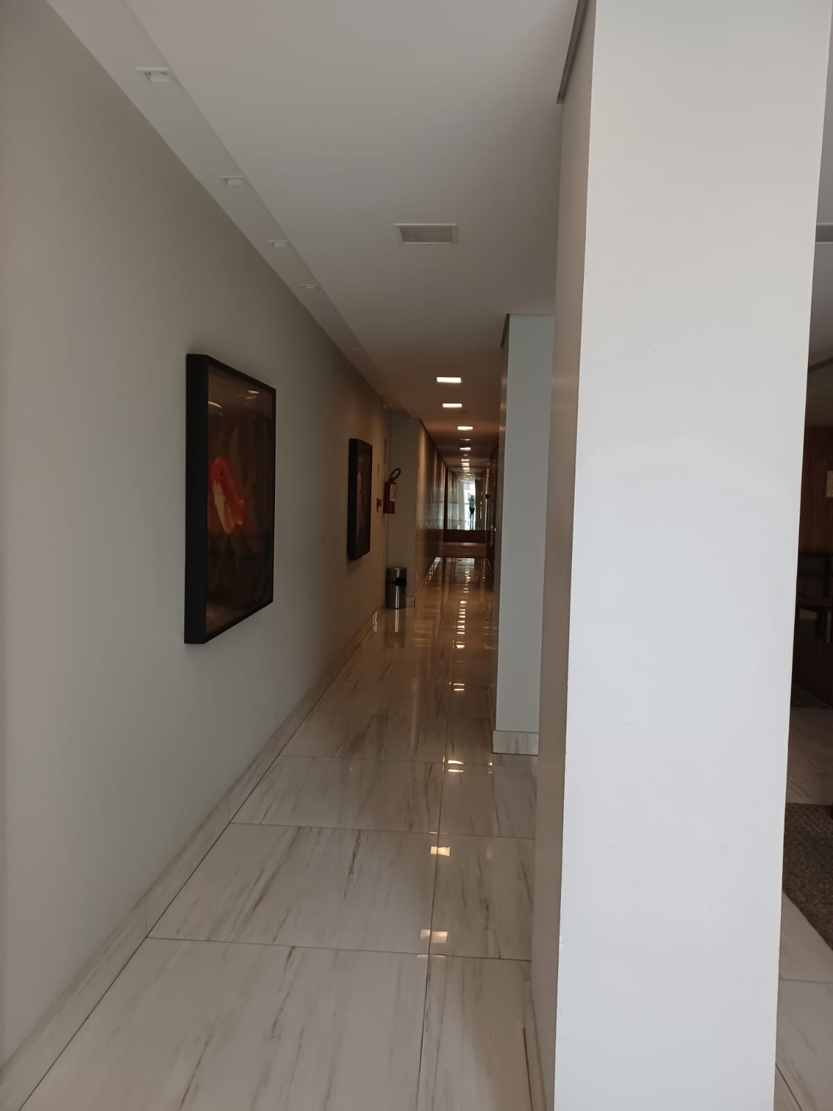 Apartamento à venda com 2 quartos, 64m² - Foto 19