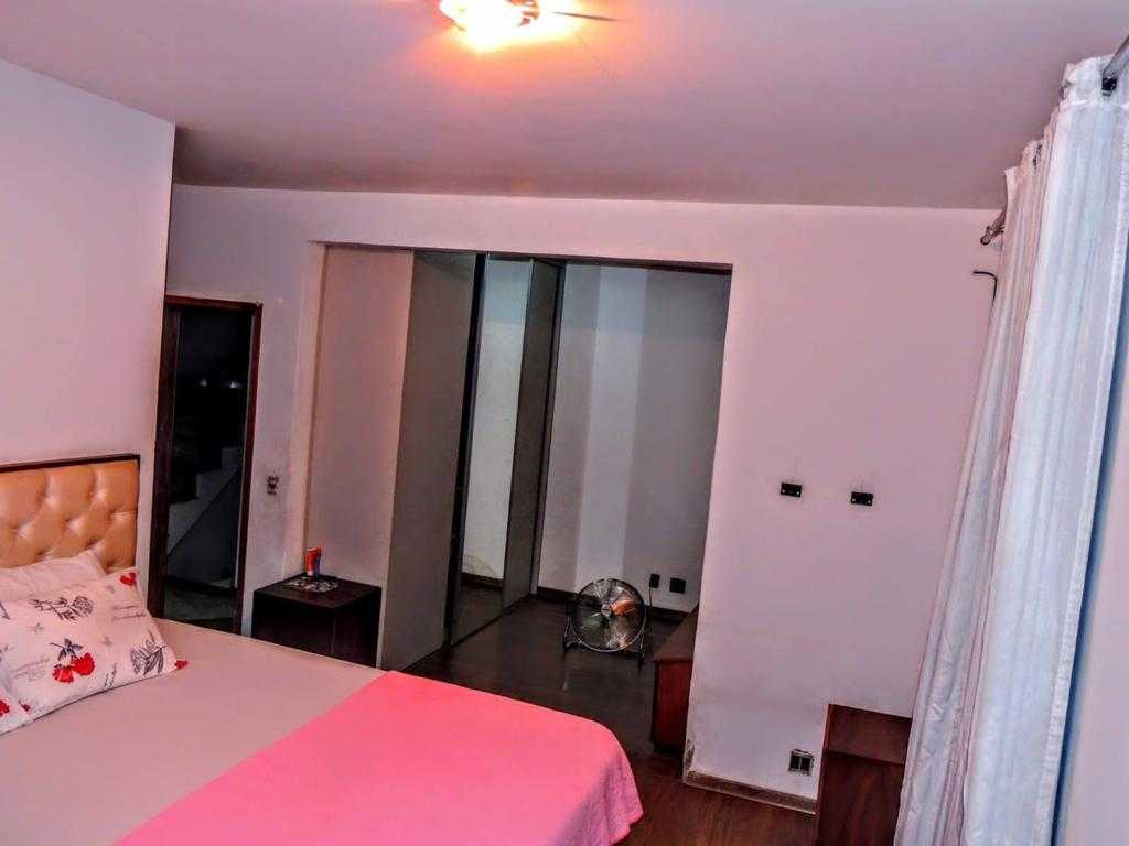 Casa à venda com 3 quartos, 200m² - Foto 5