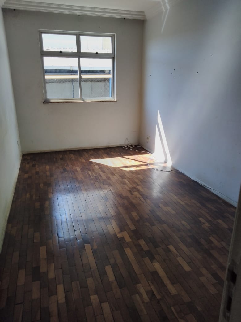 Apartamento à venda com 2 quartos, 62m² - Foto 8