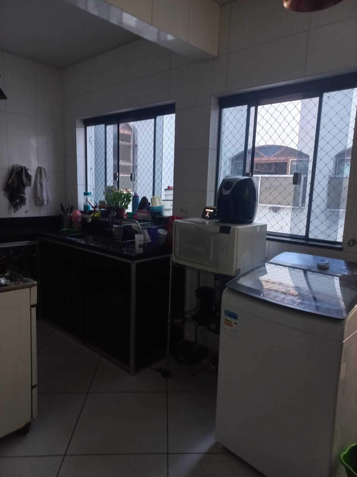 Apartamento à venda com 3 quartos, 123m² - Foto 19