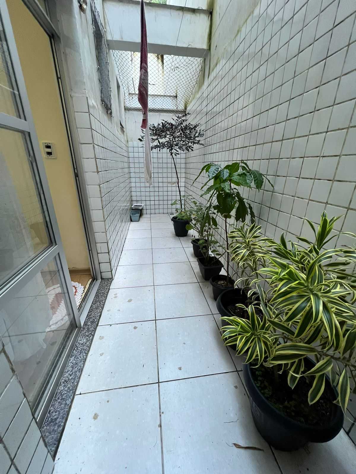 Apartamento à venda com 3 quartos, 107m² - Foto 8