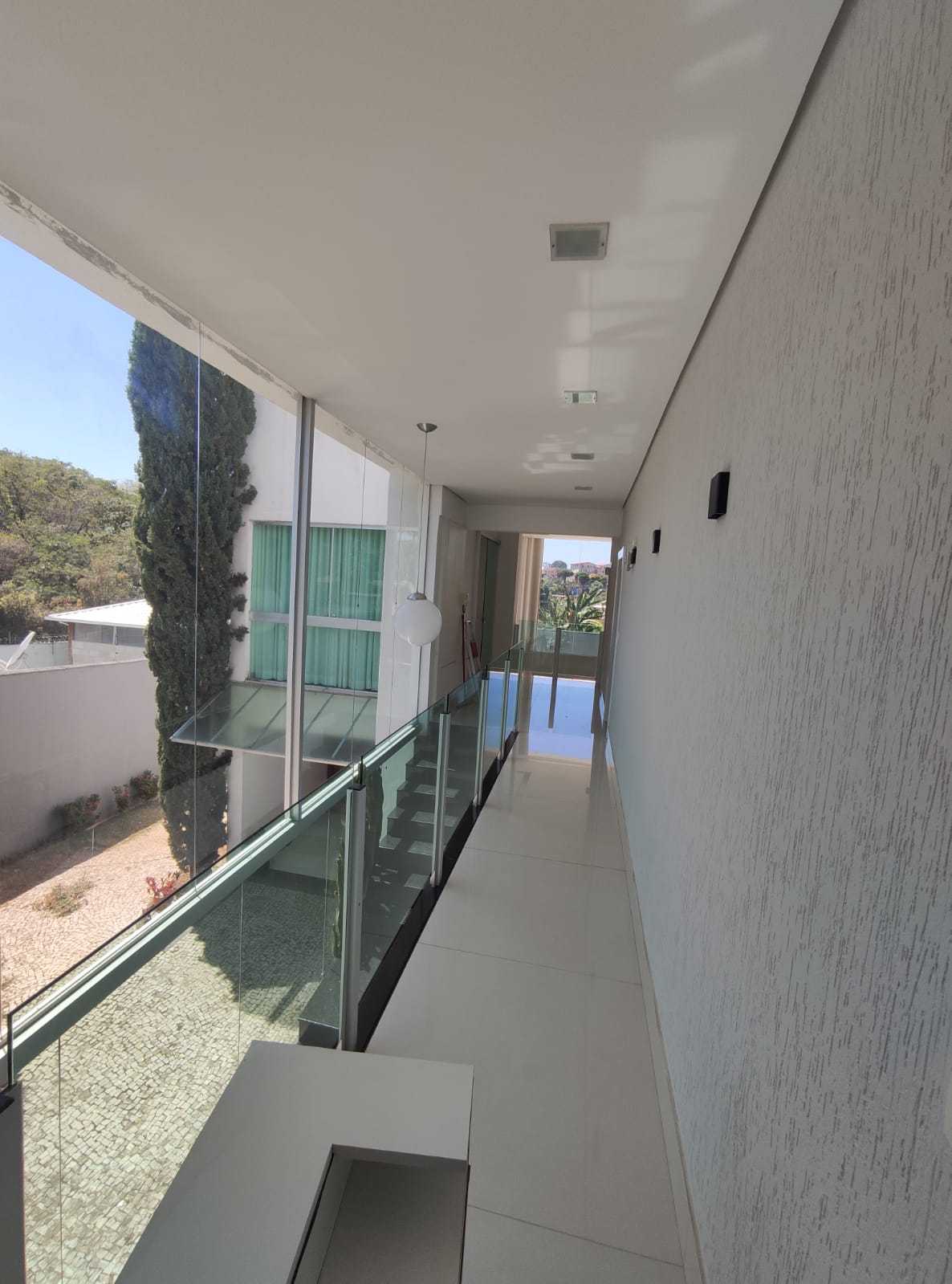 Casa à venda com 4 quartos, 300m² - Foto 18