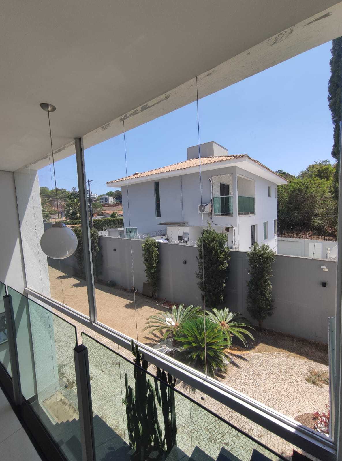 Casa à venda com 4 quartos, 300m² - Foto 15