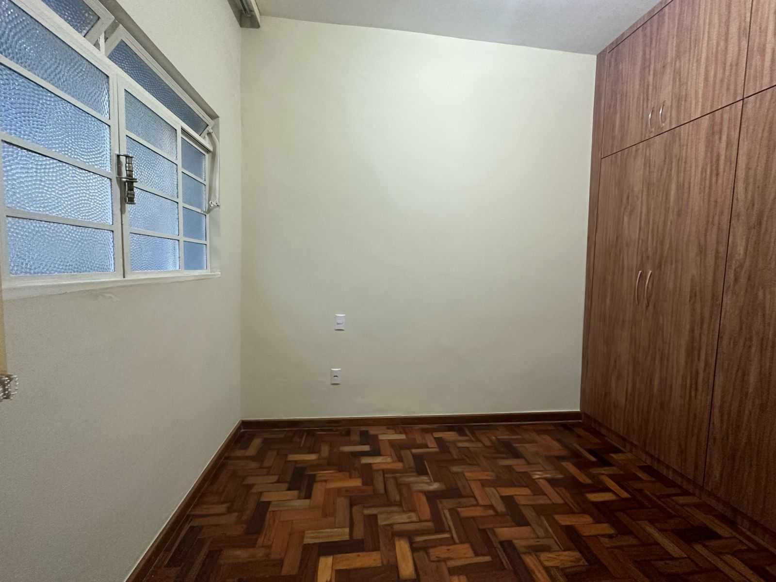 Casa à venda com 3 quartos, 300m² - Foto 16