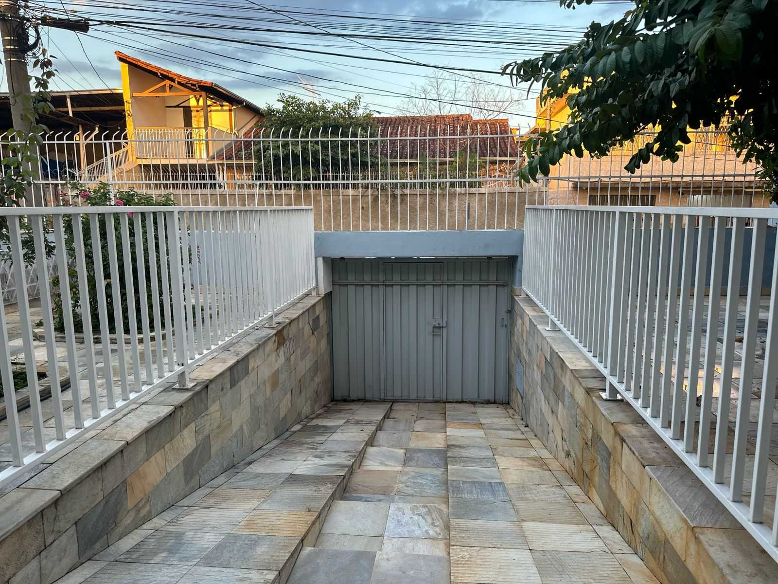 Casa à venda com 3 quartos, 300m² - Foto 6