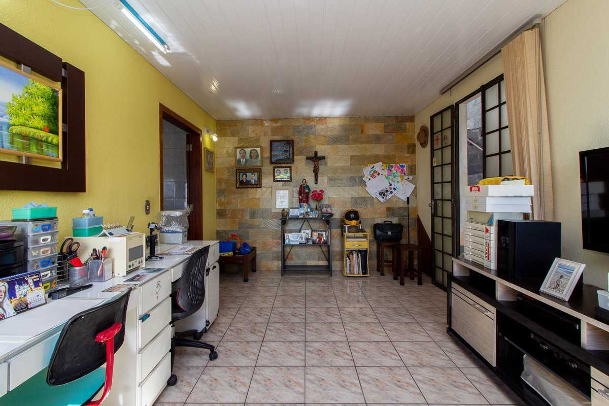 Casa à venda com 4 quartos, 333m² - Foto 2