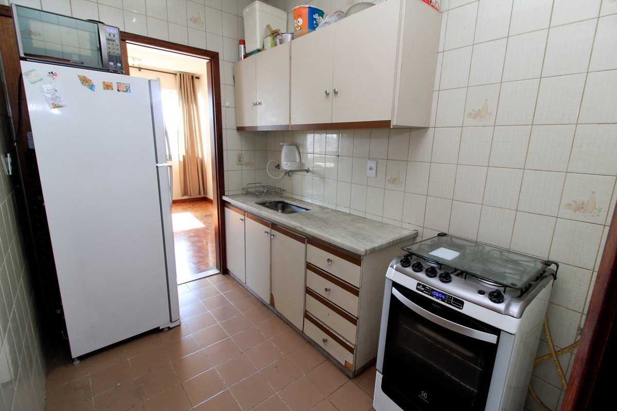 Apartamento à venda com 2 quartos, 68m² - Foto 6