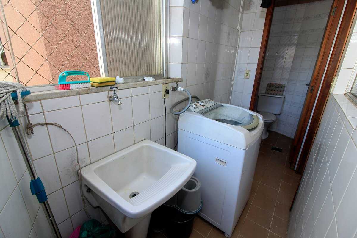 Apartamento à venda com 2 quartos, 68m² - Foto 7