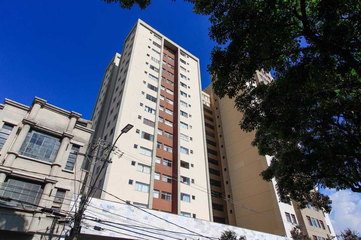 Apartamento à venda com 2 quartos, 68m² - Foto 1