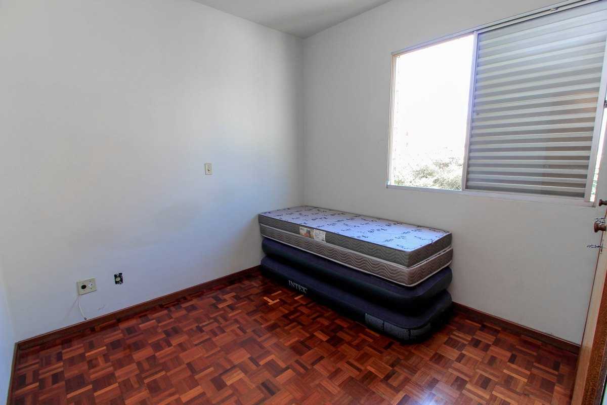 Apartamento à venda com 2 quartos, 68m² - Foto 11