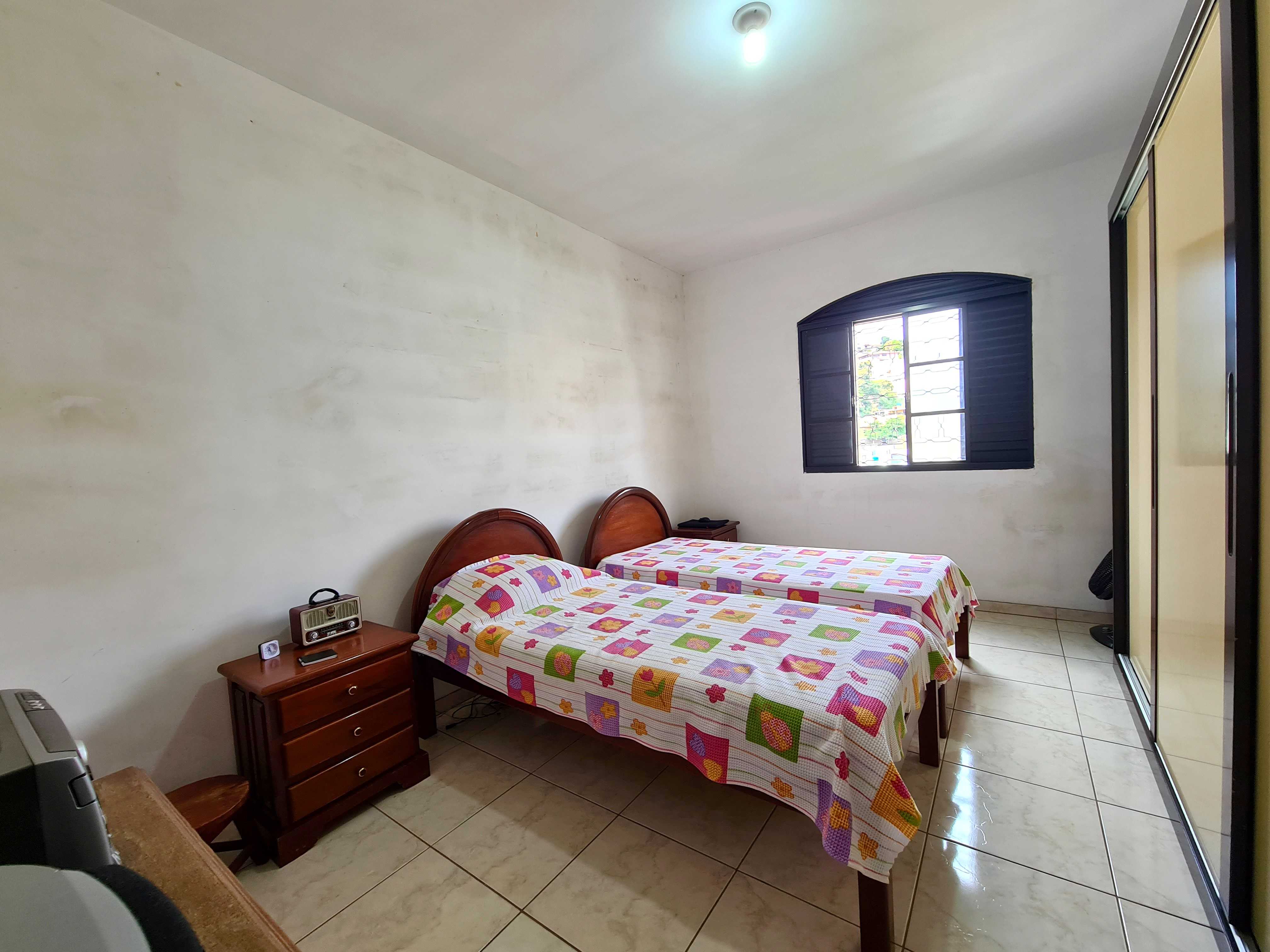 Casa à venda com 3 quartos, 360m² - Foto 7