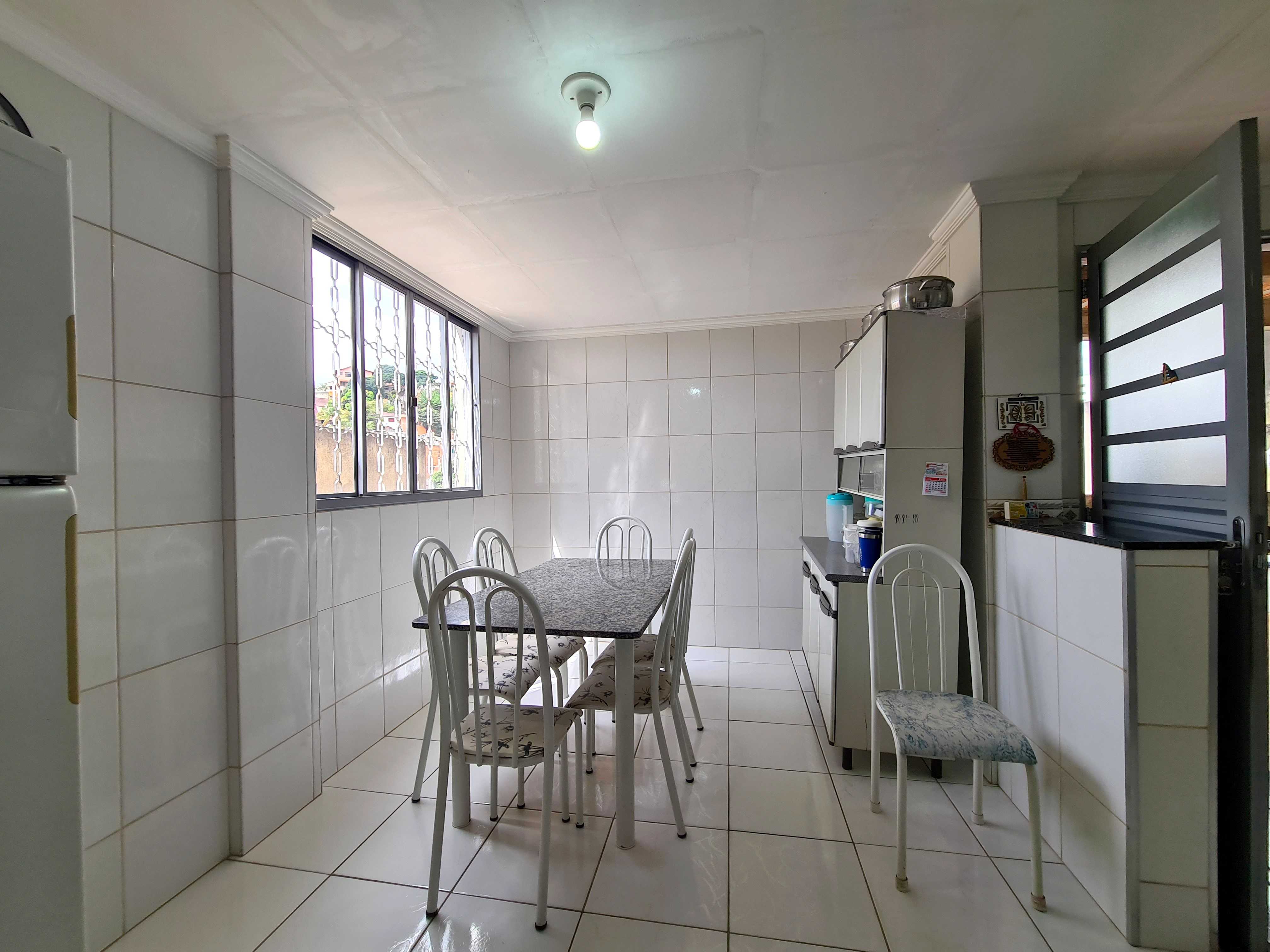 Casa à venda com 3 quartos, 360m² - Foto 16