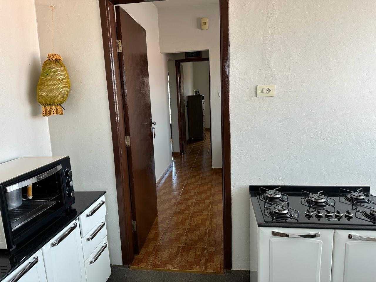 Casa à venda com 2 quartos, 360m² - Foto 11