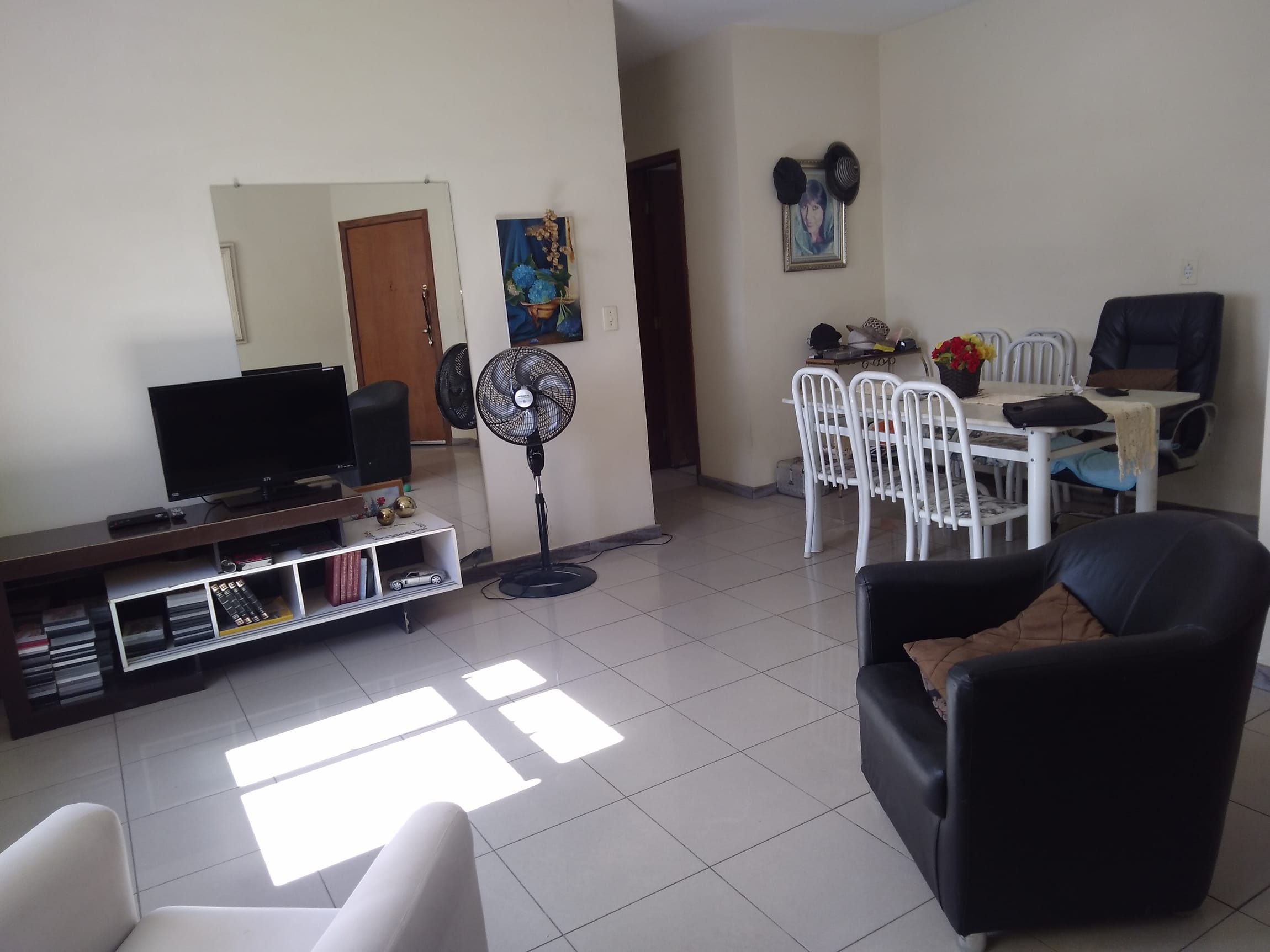 Apartamento à venda com 3 quartos, 115m² - Foto 4