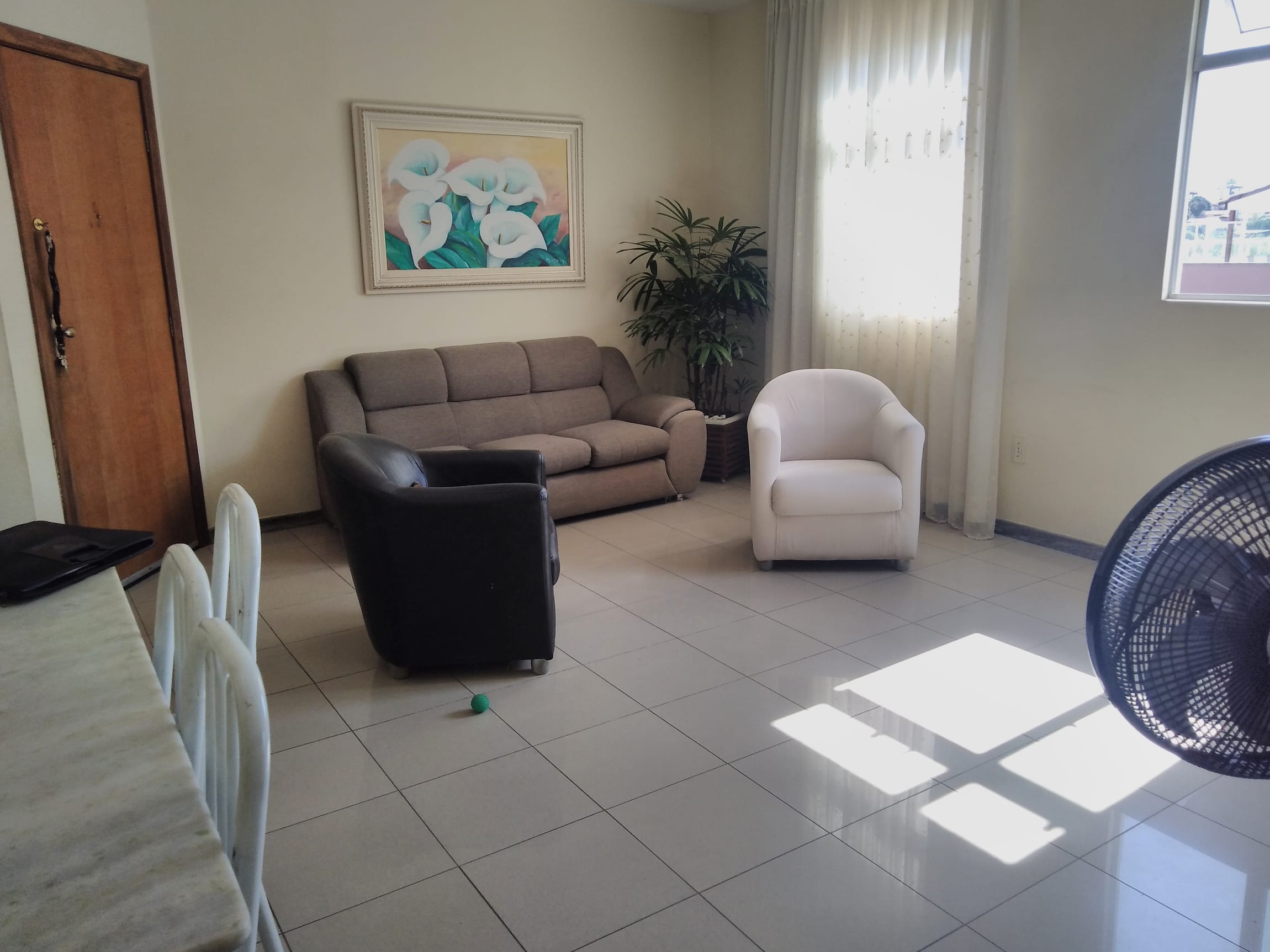 Apartamento à venda com 3 quartos, 115m² - Foto 1