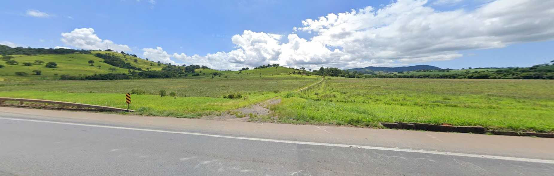 Chácara à venda com 1 quarto, 1000000m² - Foto 1