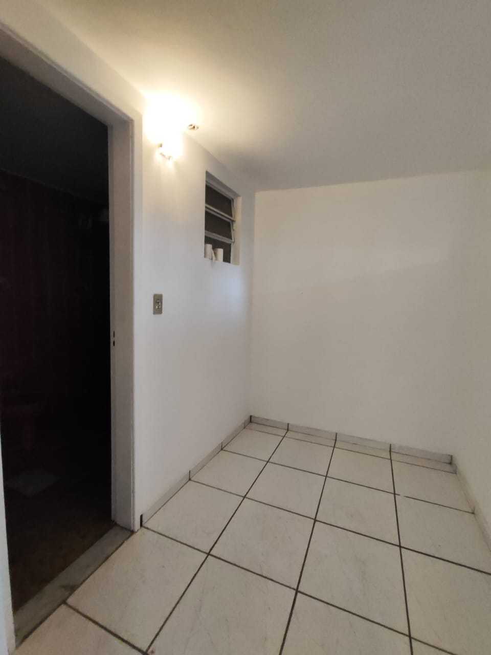 Casa à venda com 3 quartos, 200m² - Foto 13