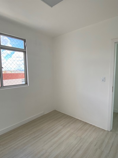 Apartamento à venda com 2 quartos, 60m² - Foto 13