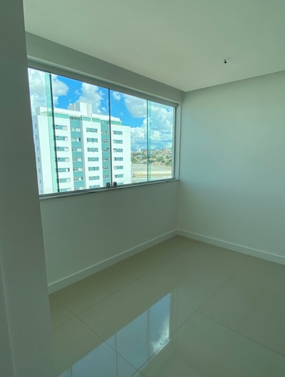 Apartamento à venda com 2 quartos, 60m² - Foto 3