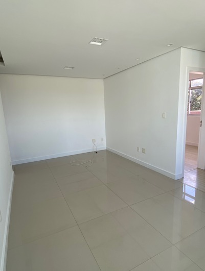 Apartamento à venda com 2 quartos, 60m² - Foto 1