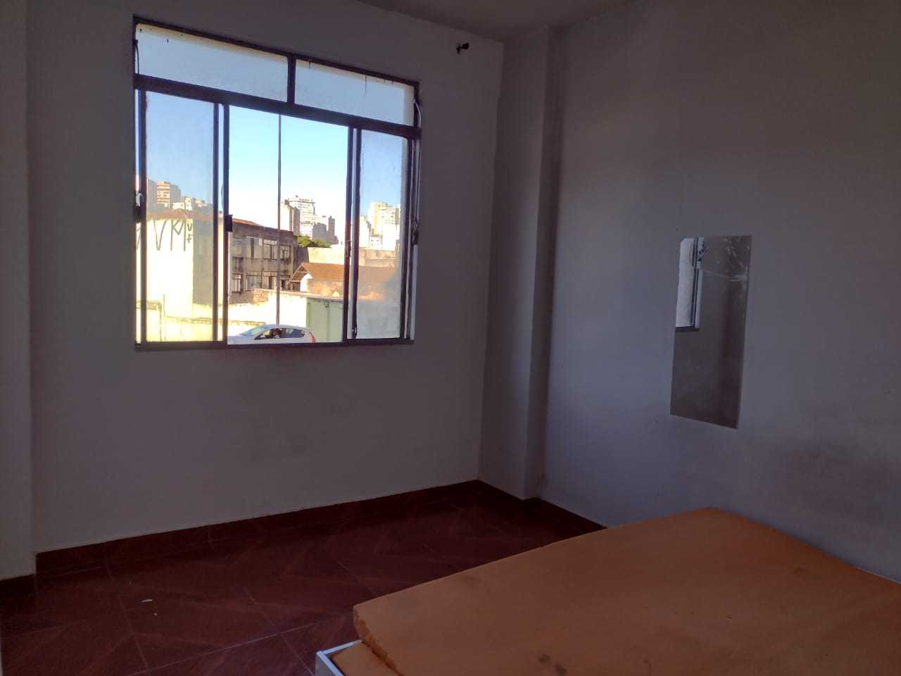 Apartamento à venda com 2 quartos, 70m² - Foto 1