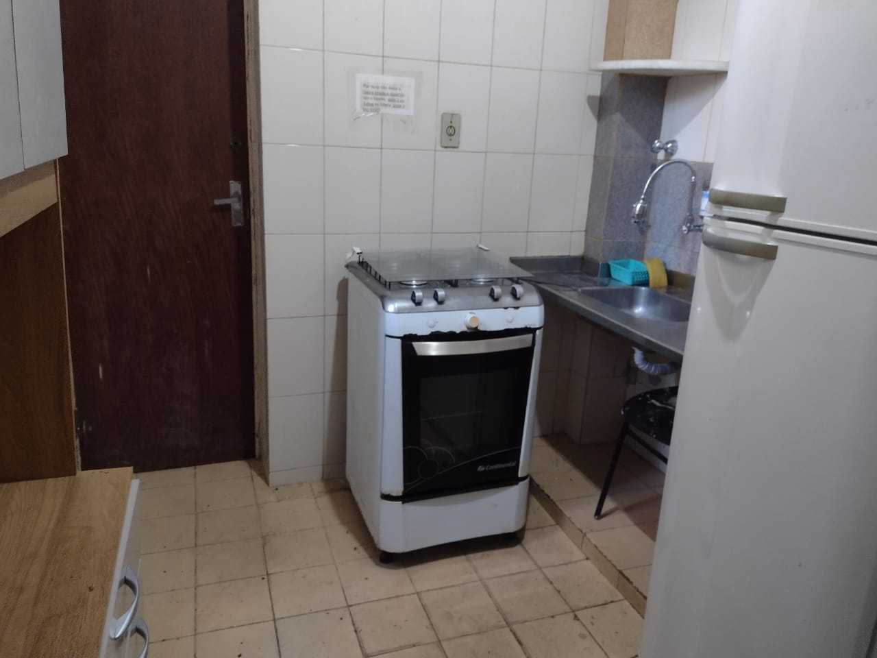 Apartamento à venda com 2 quartos, 70m² - Foto 14