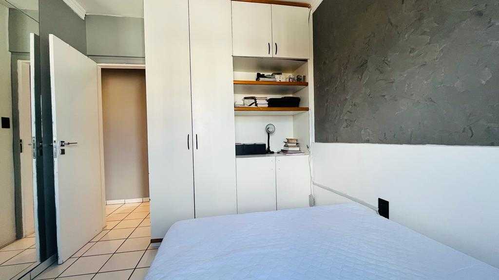 Apartamento à venda com 3 quartos, 105m² - Foto 10