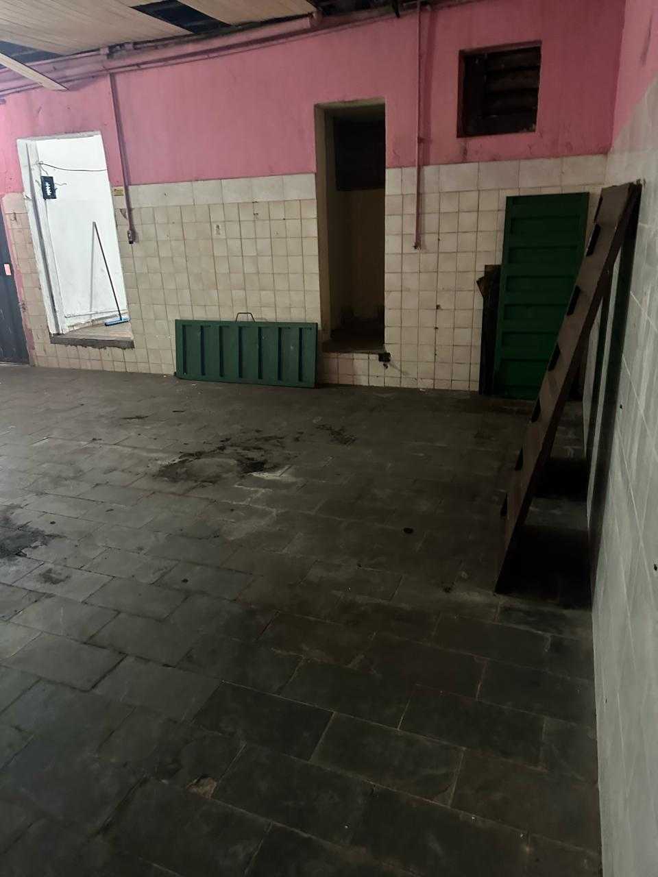 Loja-Salão à venda com 5 quartos, 234m² - Foto 2