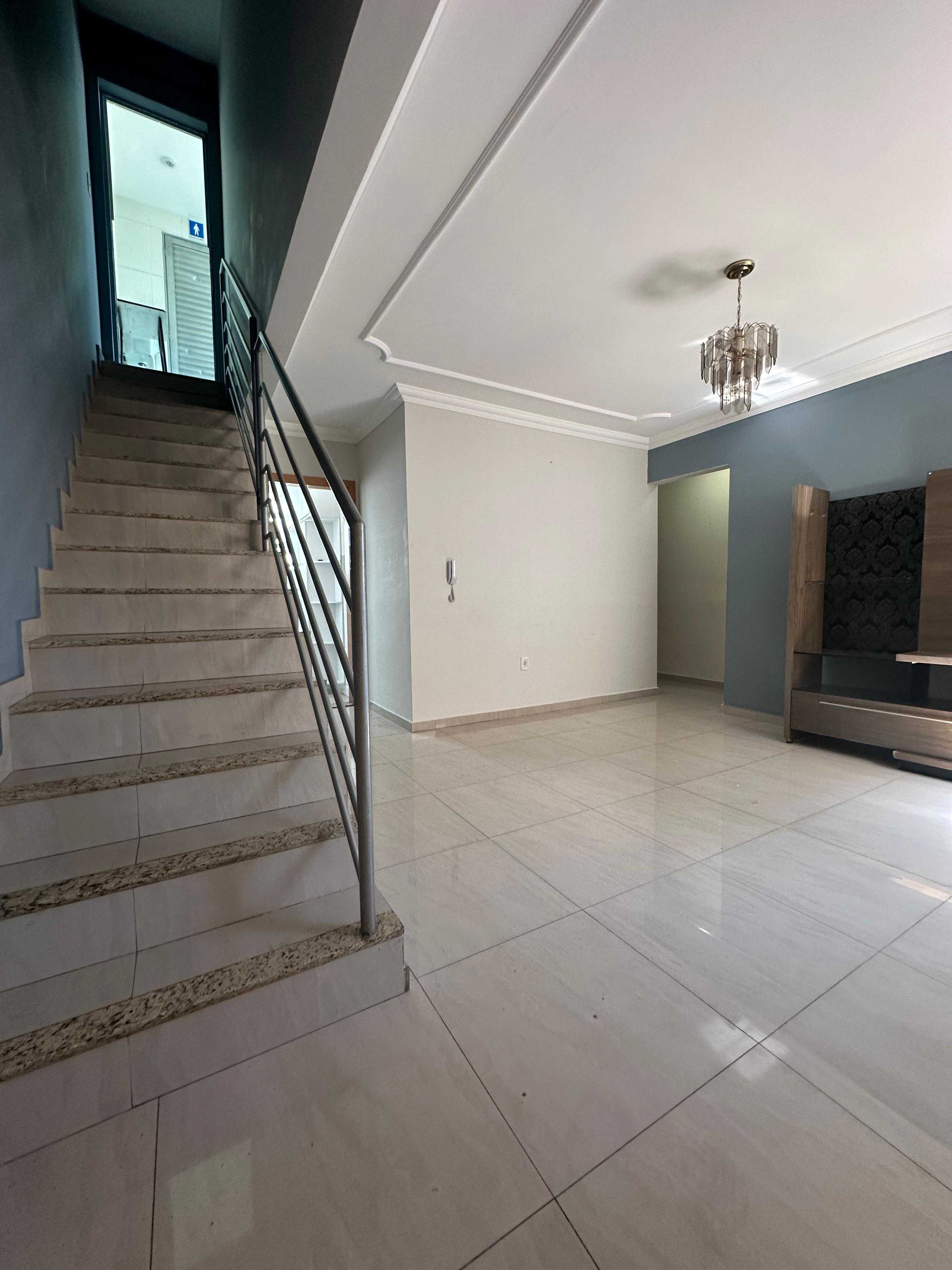 Cobertura à venda com 5 quartos, 189m² - Foto 2