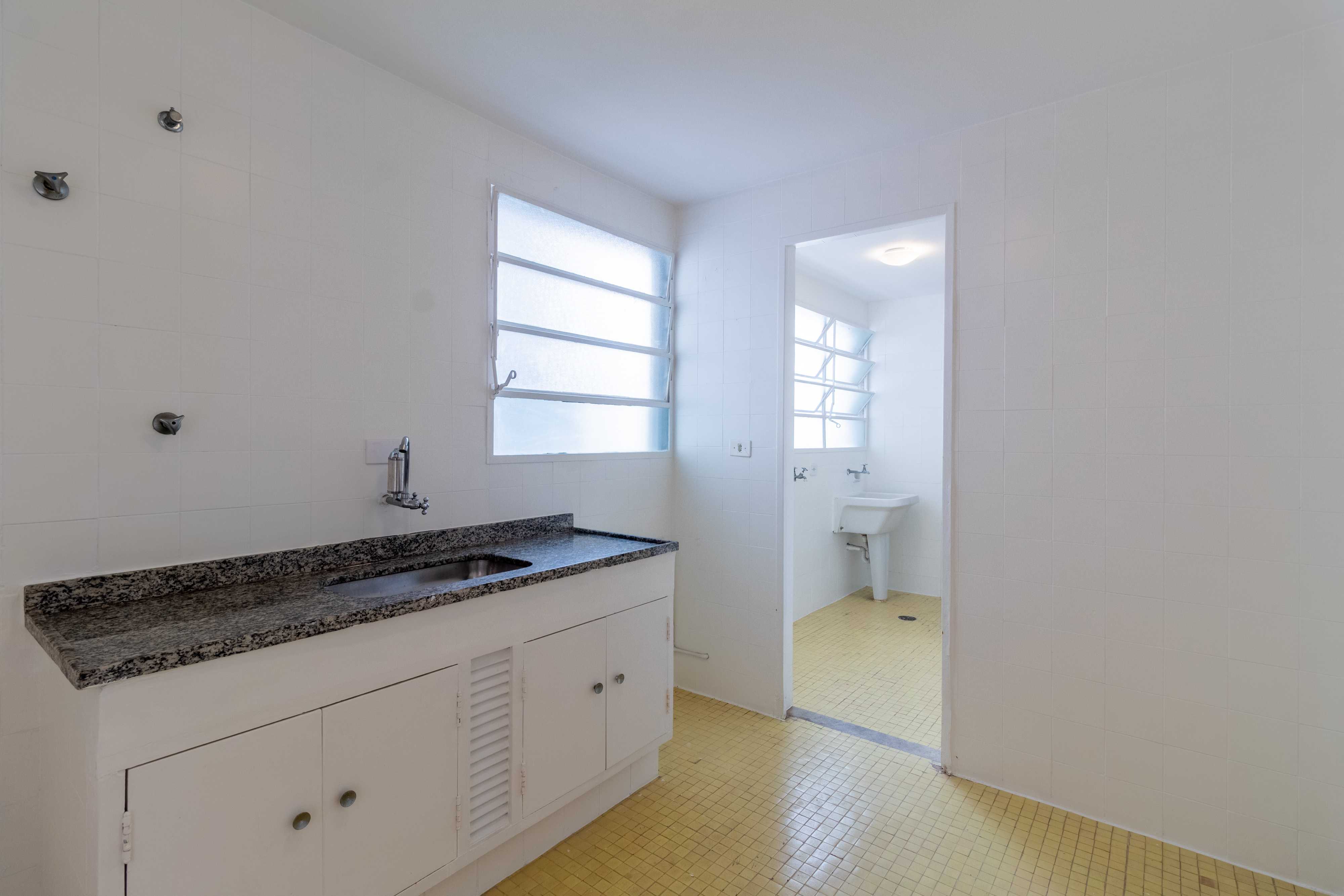 Apartamento à venda com 2 quartos, 75m² - Foto 13