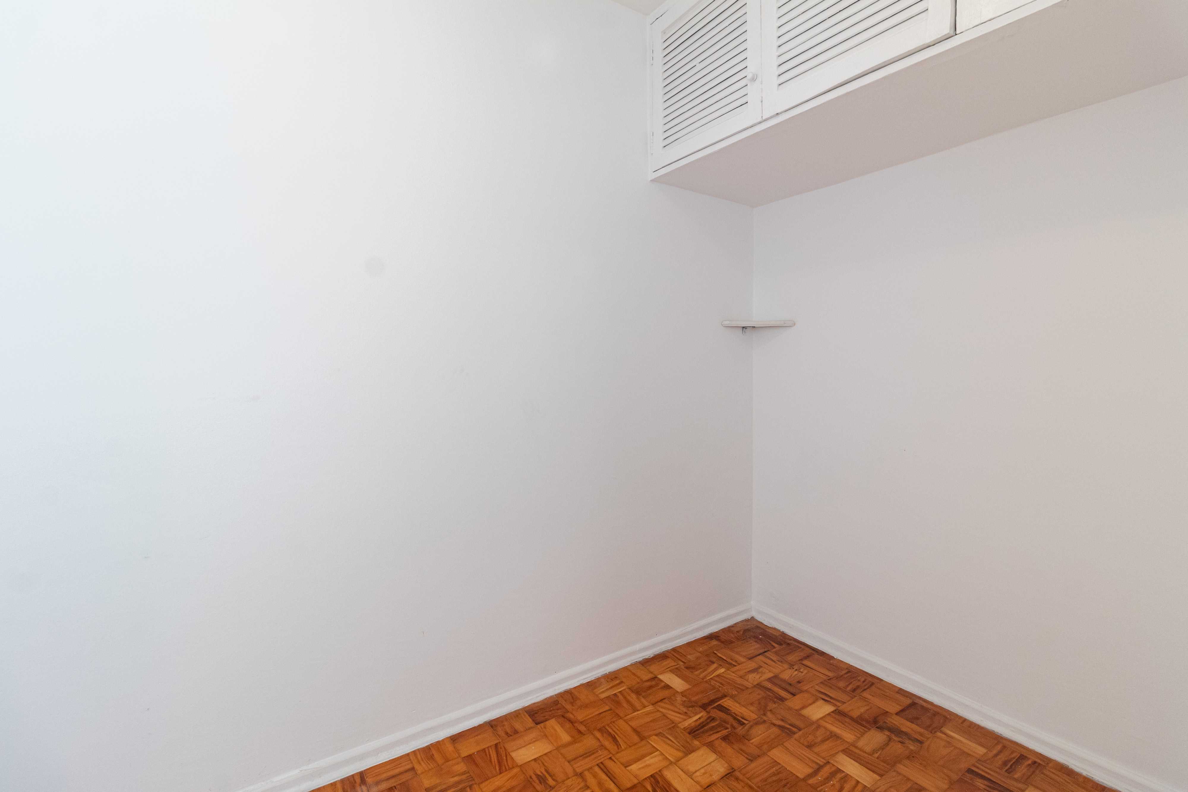 Apartamento à venda com 2 quartos, 75m² - Foto 6