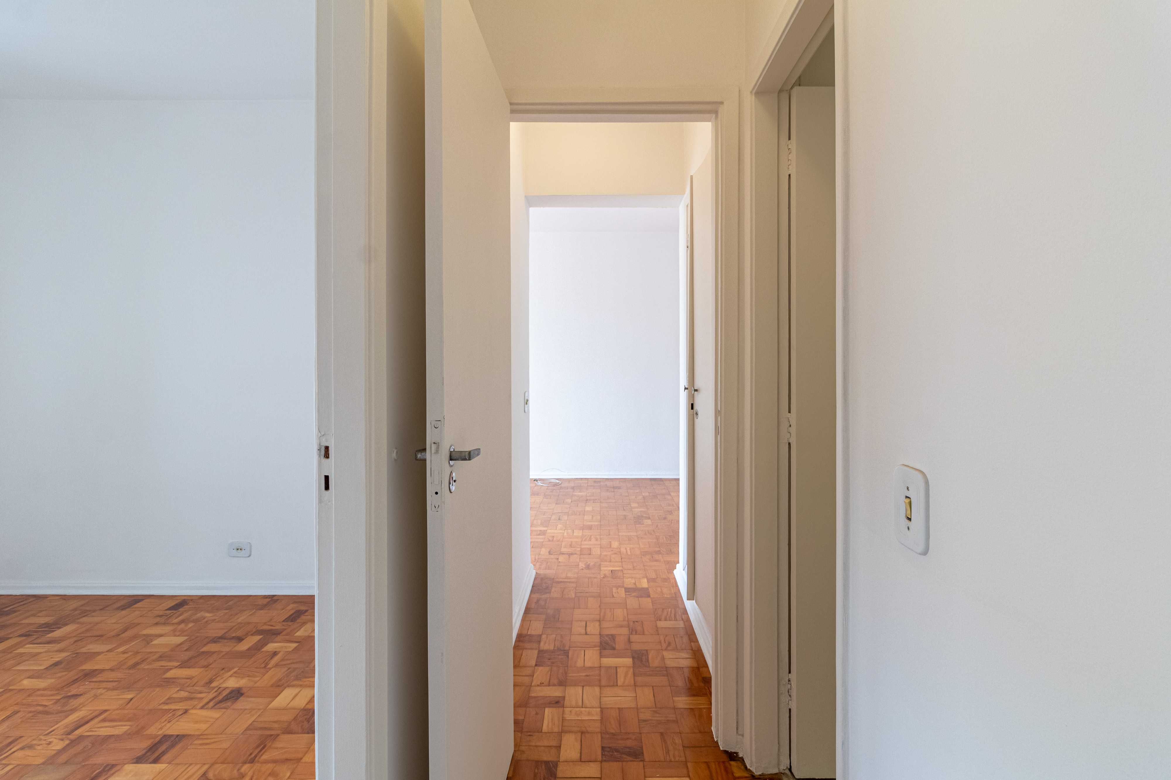 Apartamento à venda com 2 quartos, 75m² - Foto 10