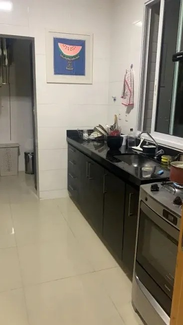 Cobertura à venda com 4 quartos, 210m² - Foto 2