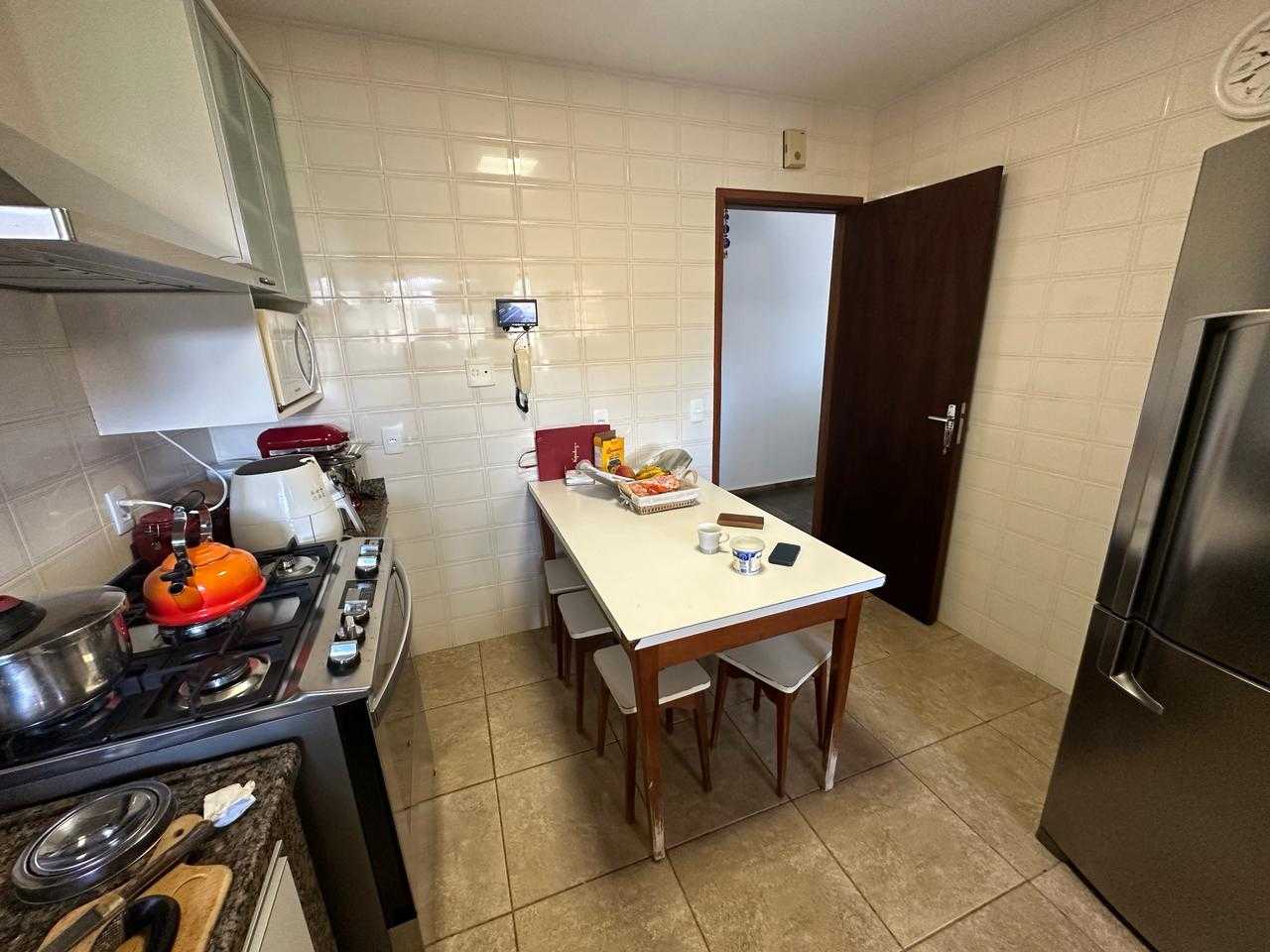 Apartamento à venda com 3 quartos, 129m² - Foto 11