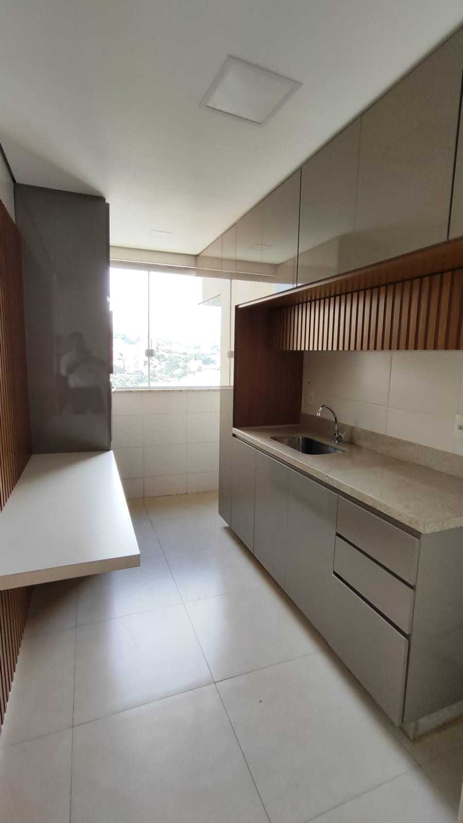 Apartamento à venda com 3 quartos, 207m² - Foto 4