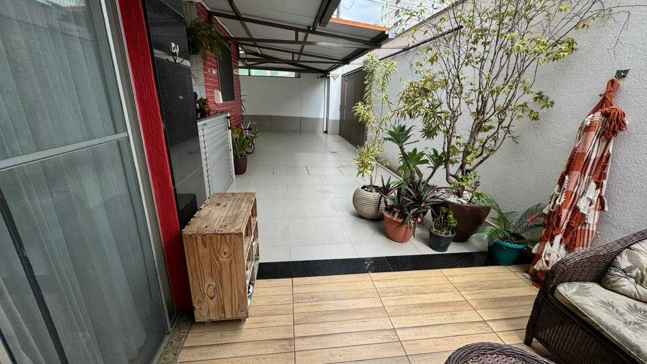 Apartamento à venda com 3 quartos, 147m² - Foto 3