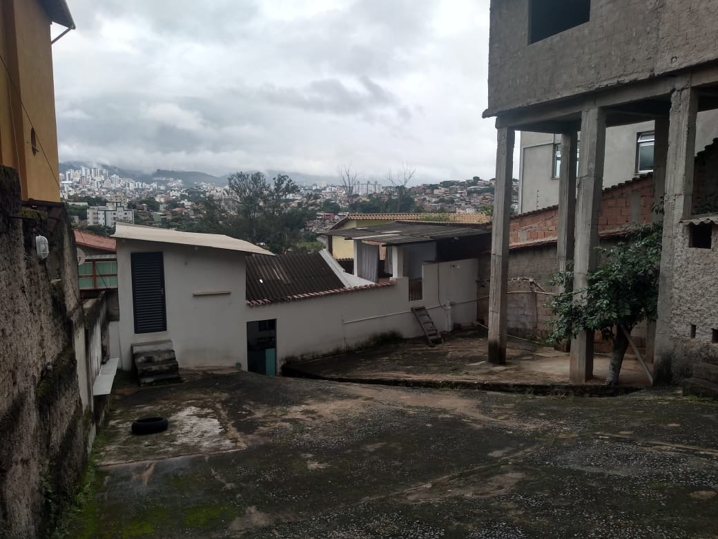 Terreno à venda, 282m² - Foto 1