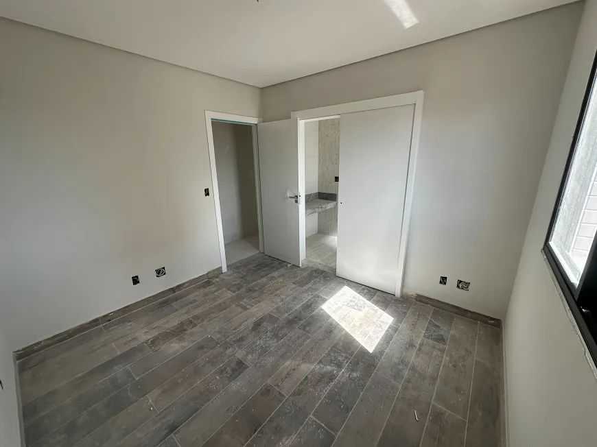 Apartamento à venda com 4 quartos, 250m² - Foto 13