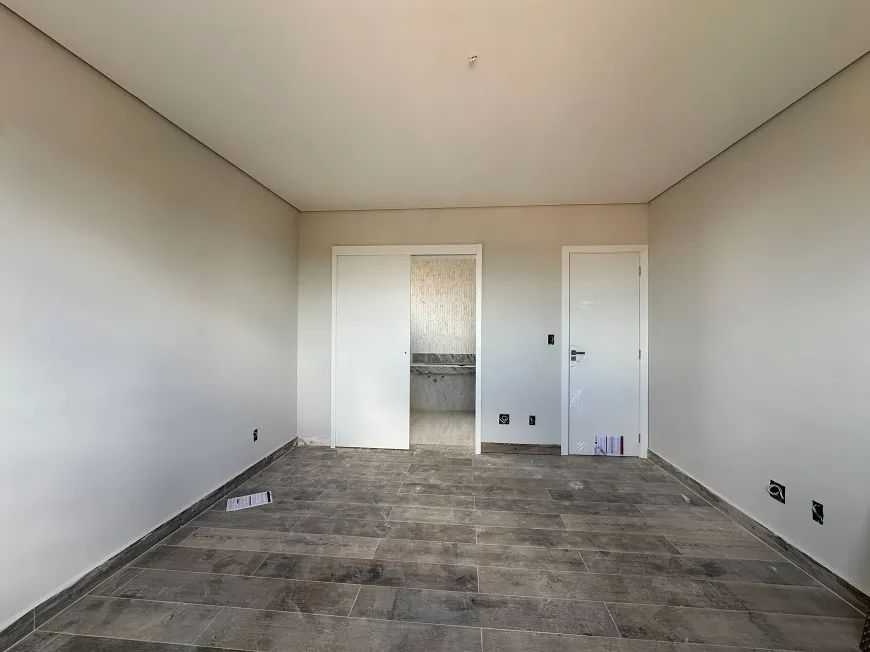 Apartamento à venda com 4 quartos, 250m² - Foto 12